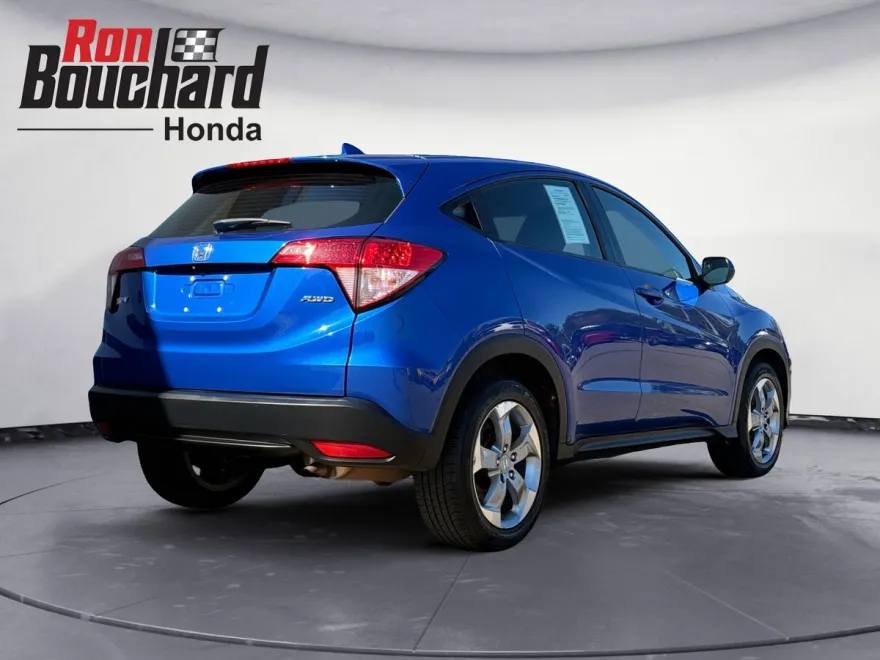 2018 Honda HR-V LX photo 1