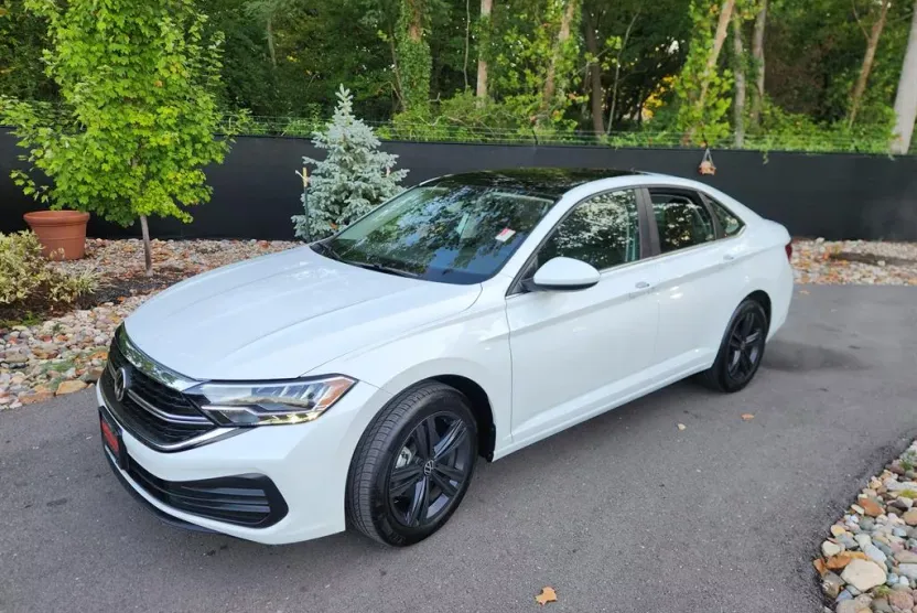 2024 Volkswagen Jetta 1.5T SE photo 1
