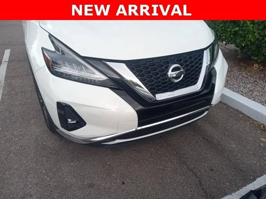 2019 Nissan Murano SV photo 1