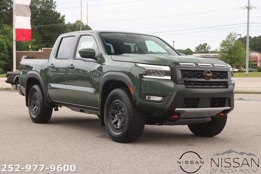 2025 Nissan Frontier Crew Cab PRO-4X photo 1