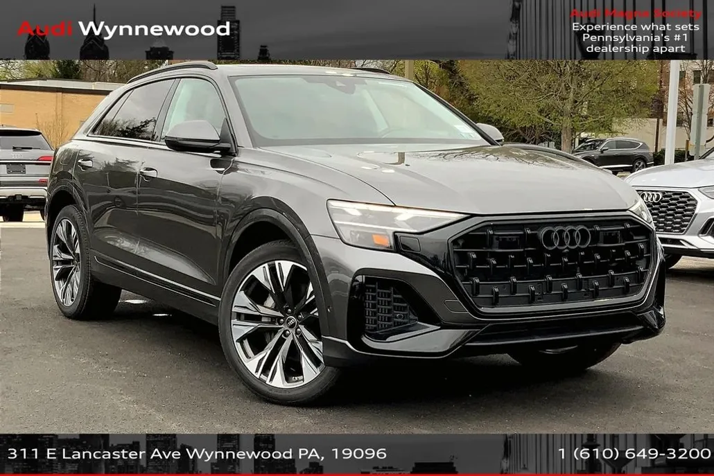 2025 Audi Q8 55 Premium Plus photo 1