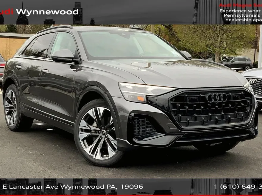 2025 Audi Q8 55 Premium Plus photo 1