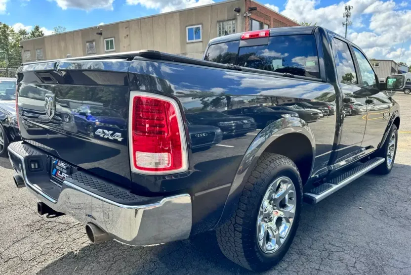 2018 Ram 1500 Laramie photo 1