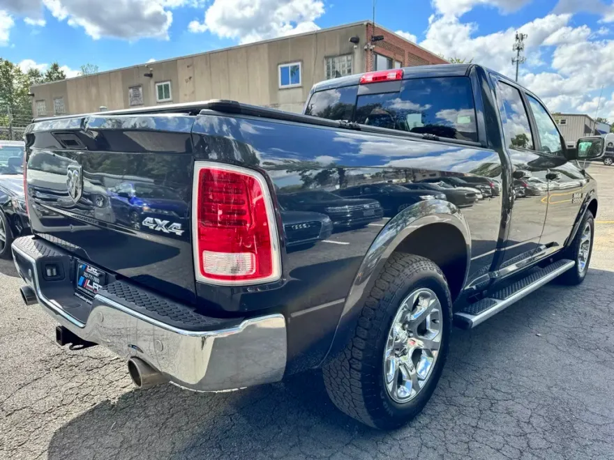 2018 Ram 1500 Laramie photo 1