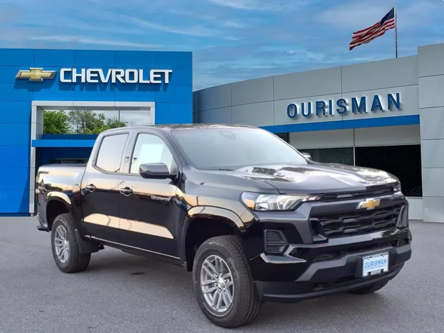 2026 Chevrolet Colorado LT photo 1