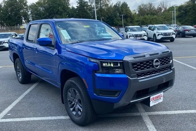2026 Nissan Frontier Crew Cab SV photo 1
