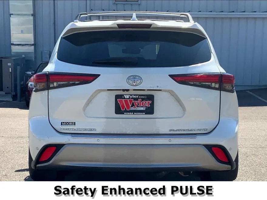 2021 Toyota Highlander Platinum photo 1