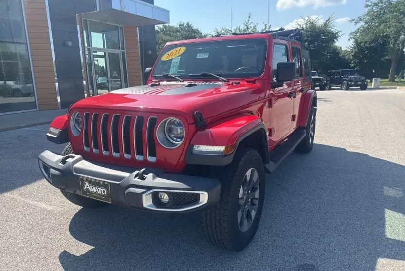 2021 Jeep Wrangler Unlimited Sahara photo 1