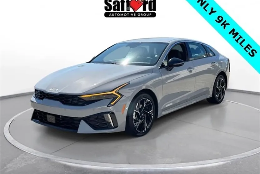 2025 Kia K5 GT-Line photo 1