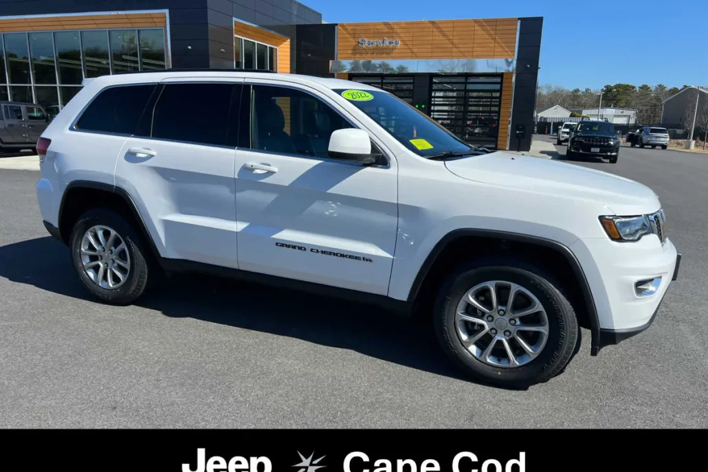 2022 Jeep Grand Cherokee Laredo X photo 1