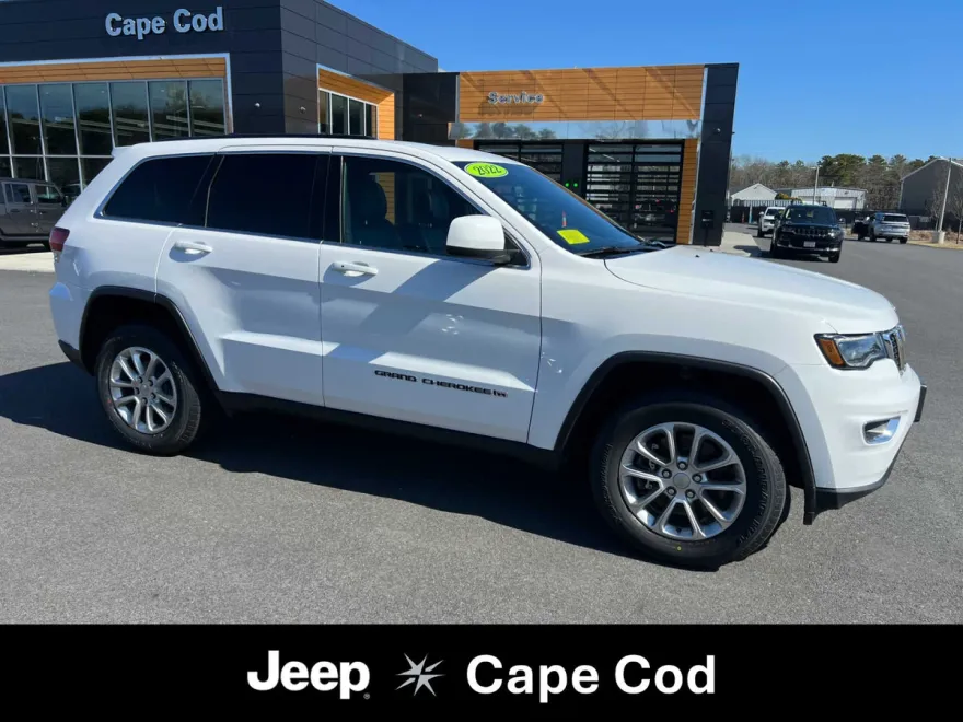 2022 Jeep Grand Cherokee Laredo X photo 1
