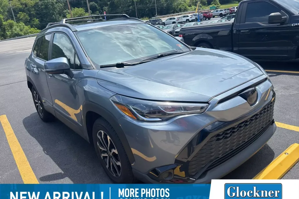2023 Toyota Corolla Hybrid SE photo 1