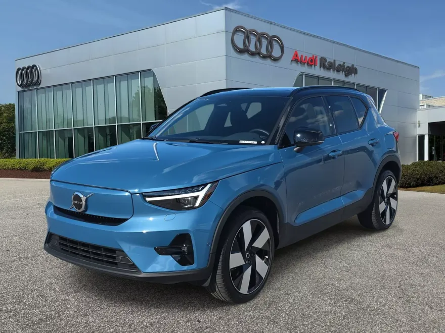 2023 Volvo XC40 Recharge Ultimate photo 1