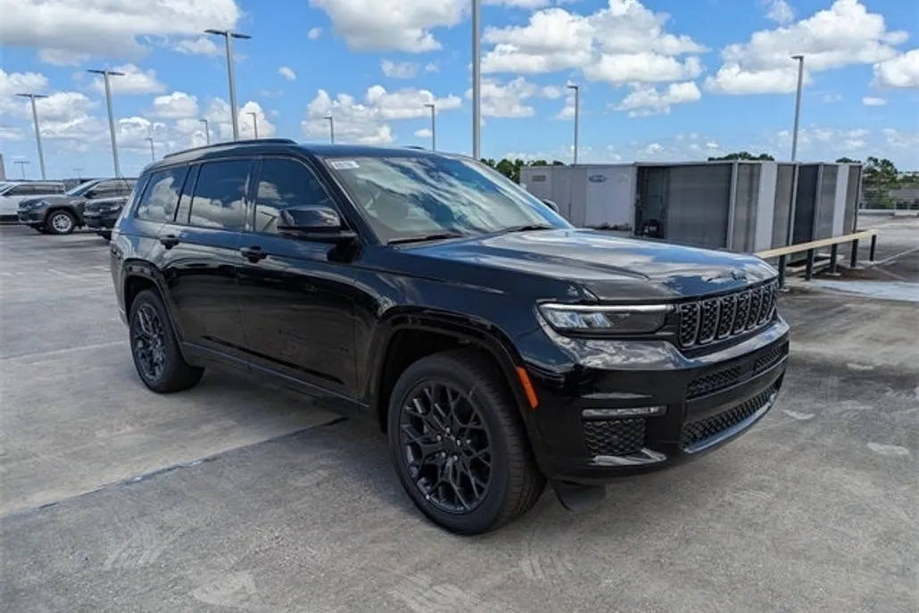 2025 Jeep Grand Cherokee L Summit Reserve photo 1
