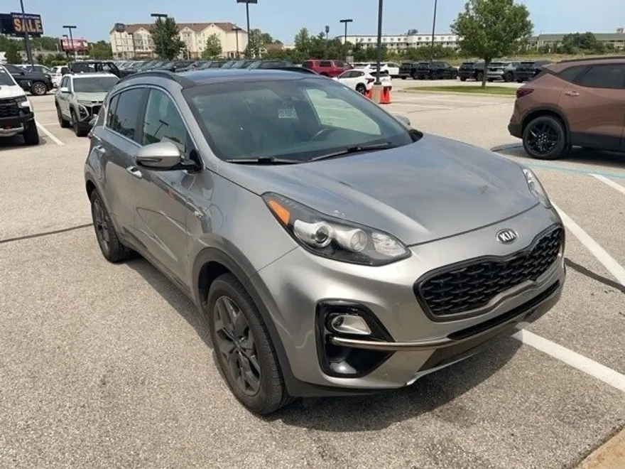2020 Kia Sportage S photo 1