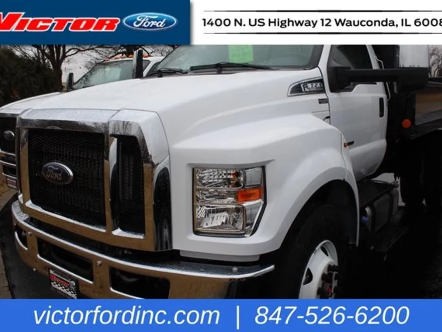 2025 Ford F-650 Base photo 1