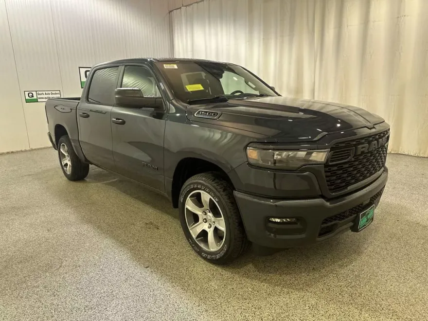 2025 Ram 1500 Tradesman photo 1