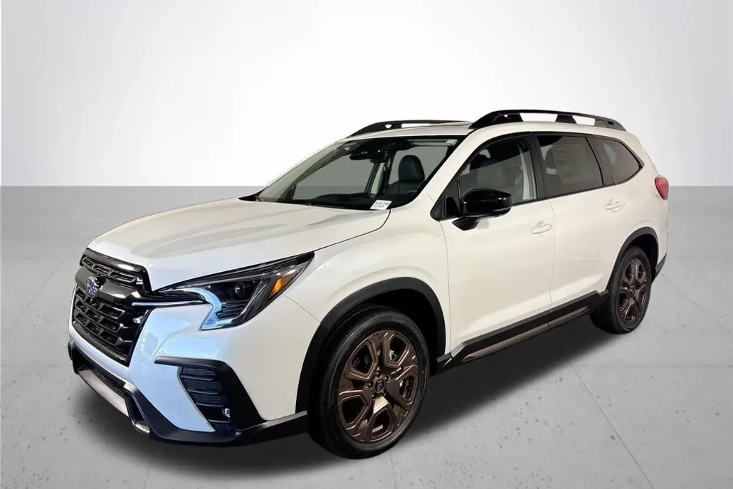 2025 Subaru Ascent Limited photo 1