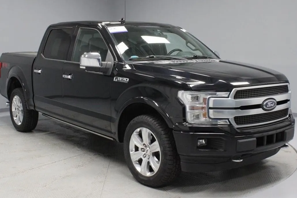 2018 Ford F-150 Platinum photo 1