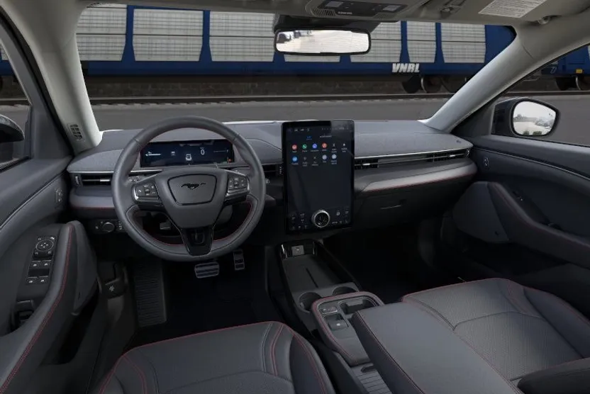 2025 Ford Mustang Mach-E Premium photo 1