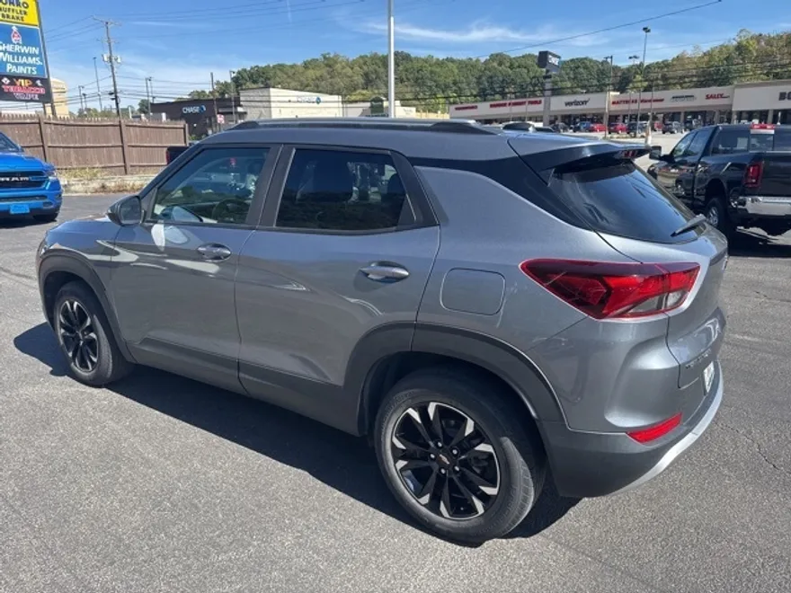 2022 Chevrolet Trailblazer LT photo 1