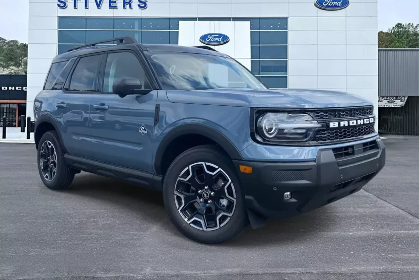 2025 Ford Bronco Sport Outer Banks photo 1