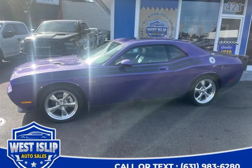 2010 Dodge Challenger R/T photo 1