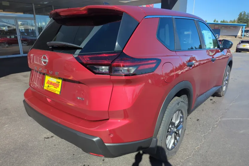 2026 Nissan Rogue S photo 1