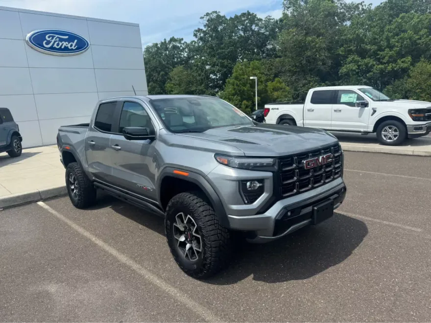 2023 Gmc Canyon AT4X photo 1