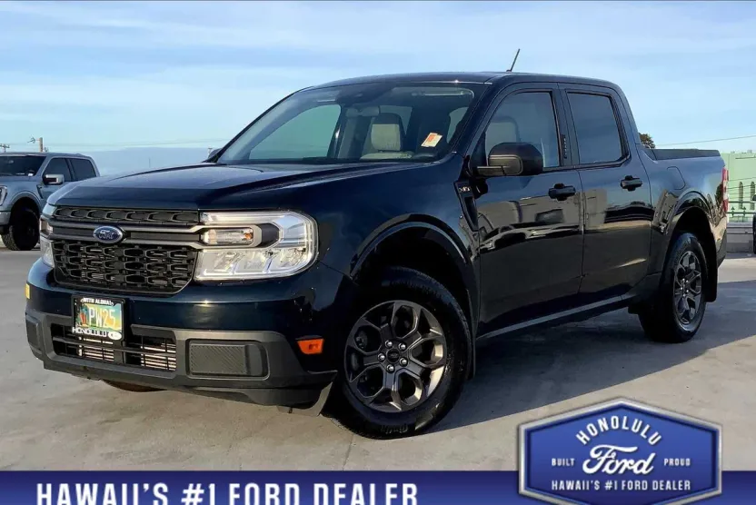 2022 Ford Maverick XLT photo 1