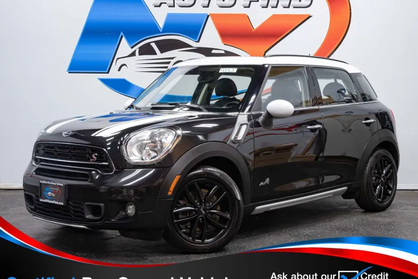 2016 Mini Cooper S ALL4 photo 1