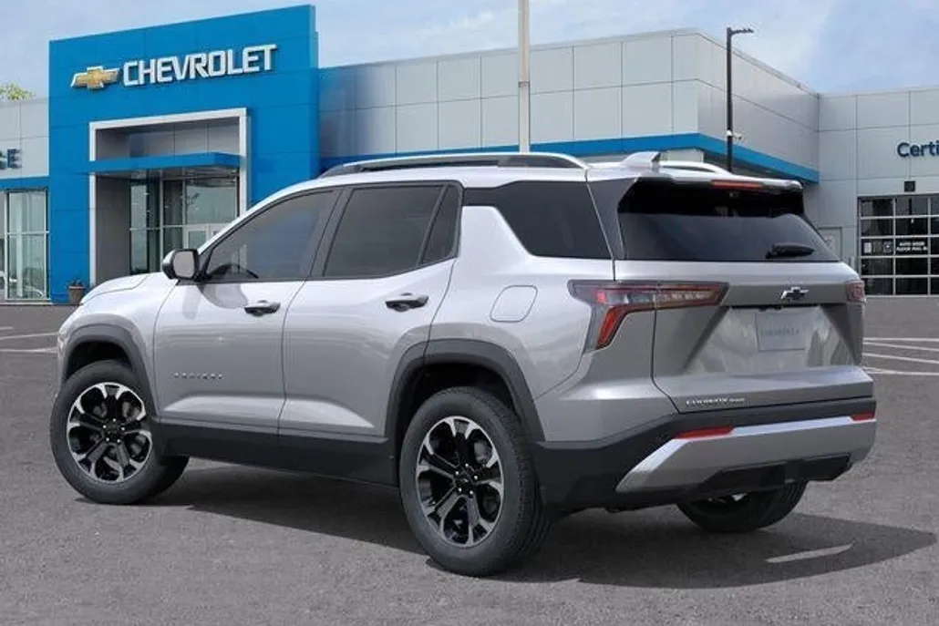 2026 Chevrolet Equinox LT photo 1