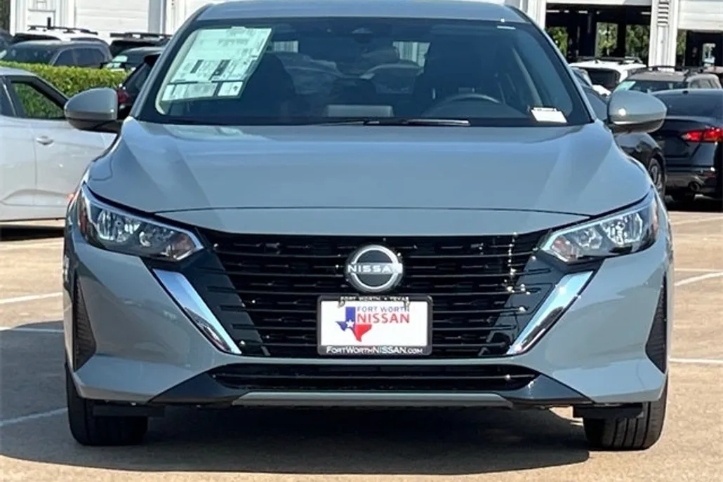 2025 Nissan Sentra SV photo 1