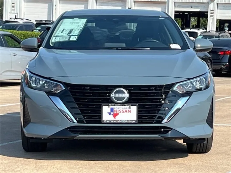 2025 Nissan Sentra SV photo 1