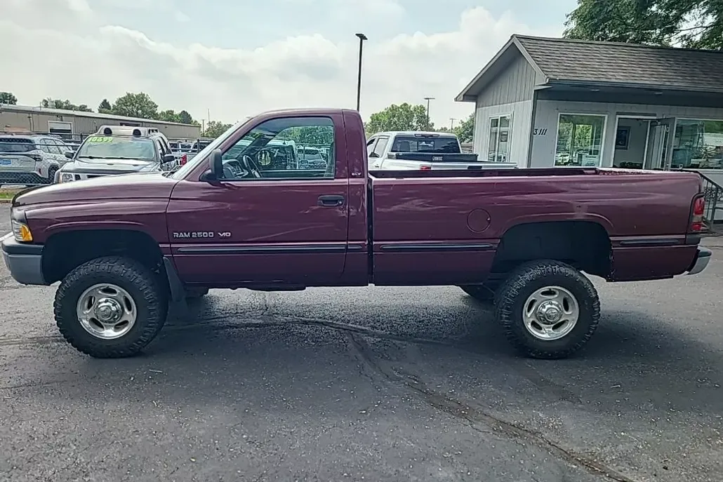 2001 Dodge Ram photo 1