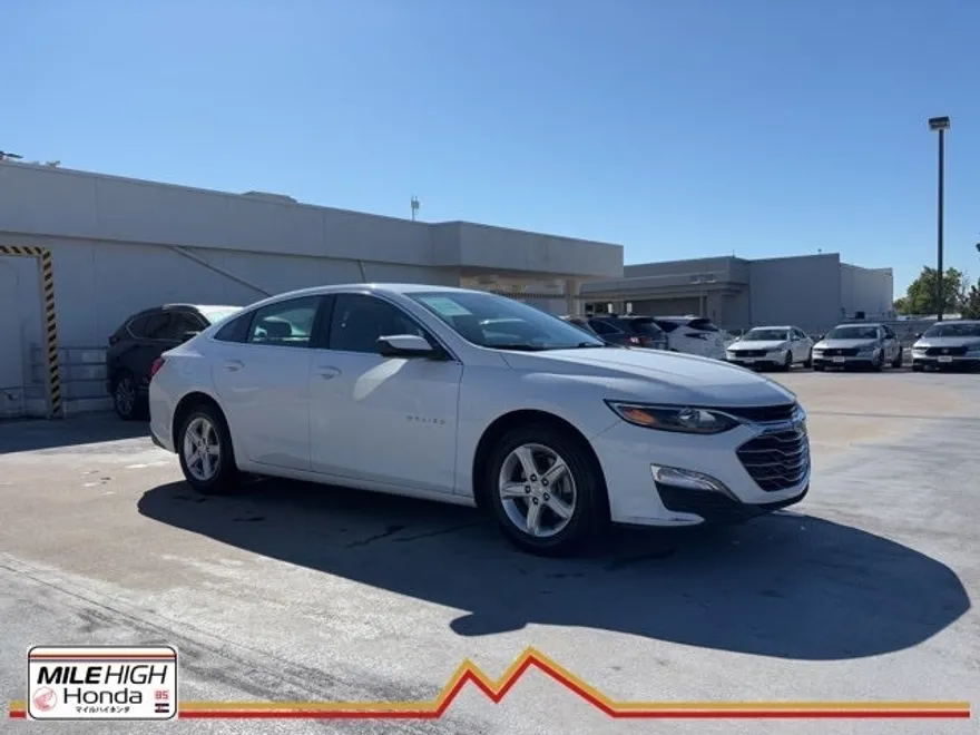 2023 Chevrolet Malibu 1LT photo 1