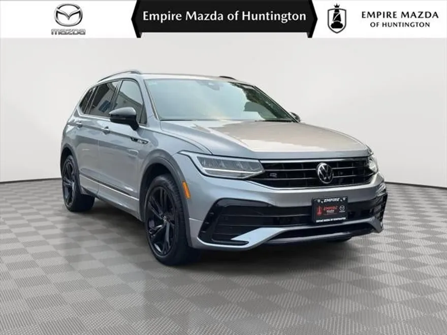 2023 Volkswagen Tiguan SE R-Line Black photo 1