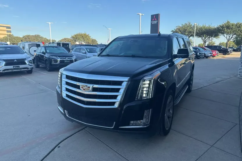 2020 Cadillac Escalade ESV Premium Luxury photo 1