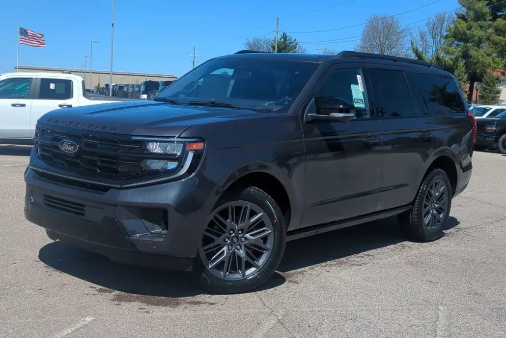 2025 Ford Expedition Platinum photo 1
