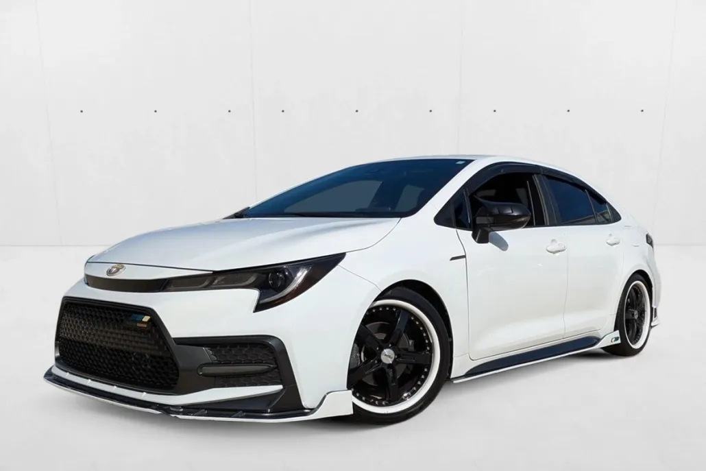 2021 Toyota Corolla SE photo 1