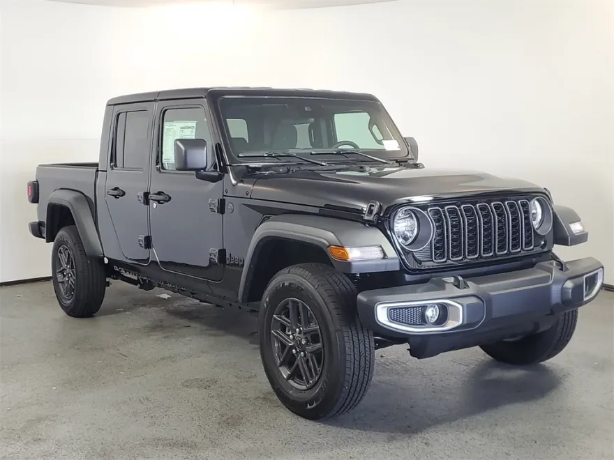 2025 Jeep Gladiator Sport S photo 1