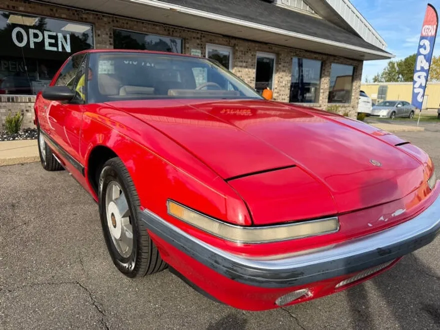 1988 Buick Reatta photo 1