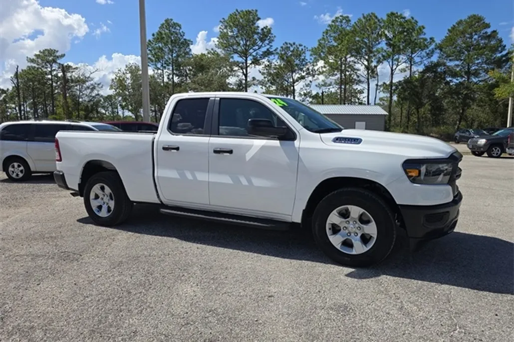 2024 Ram 1500 Tradesman photo 1