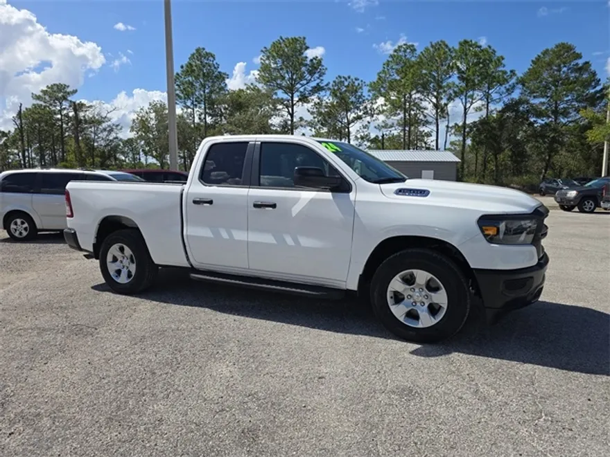 2024 Ram 1500 Tradesman photo 1