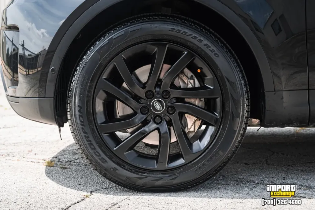 2019 Land Rover Discovery SE photo 1