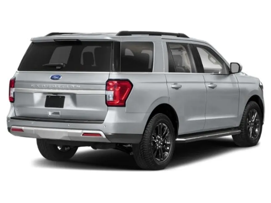 2022 Ford Expedition XLT photo 1
