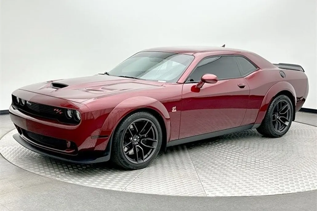 2019 Dodge Challenger R/T Scat Pack Widebody photo 1
