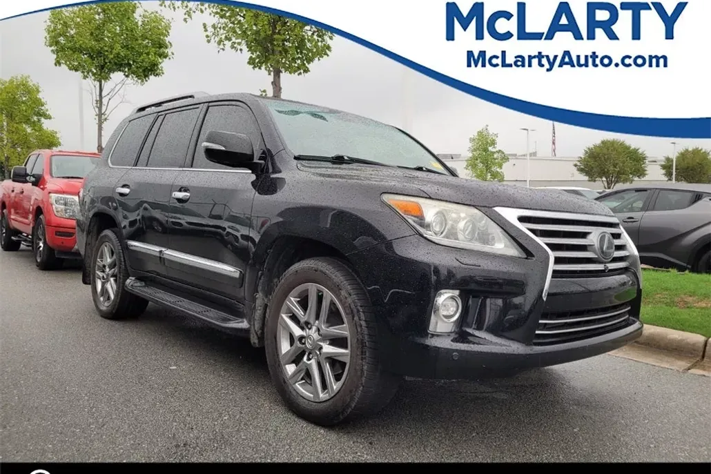 2015 Lexus LX 570 photo 1