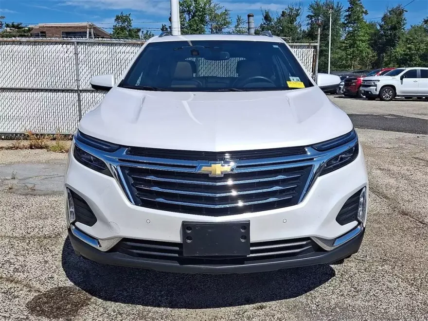 2023 Chevrolet Equinox Premier photo 1