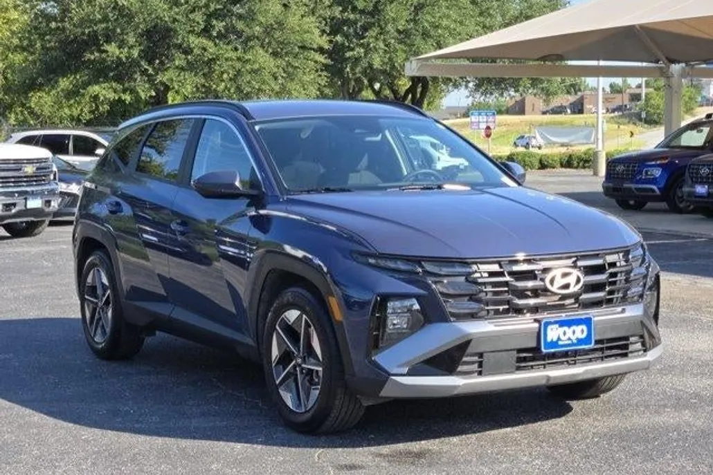 2025 Hyundai Tucson SEL photo 1